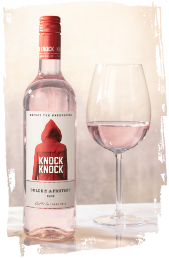 Selección de vinos rosados de KNOCK KNOCK, perfectos para maridar con comidas ligeras.